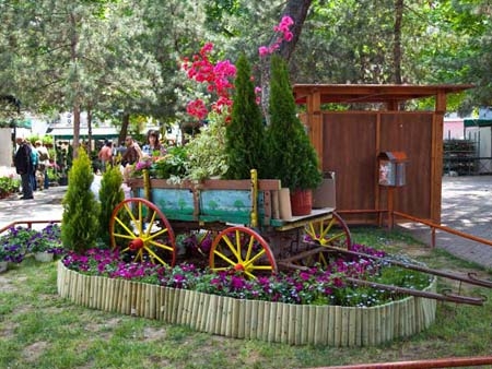 1&eta; &Alpha;&nu;&theta;&omicron;έ&kappa;&theta;&epsilon;&sigma;&eta; &tau;&omicron;&upsilon; &Delta;ή&mu;&omicron;&upsilon; &Pi;έ&lambda;&lambda;&alpha;&sigmaf;